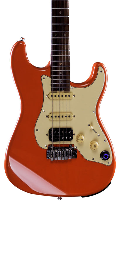 GTRS P800, corps aulne, manche érable flammé torréfié, touche palissandre, micros et processeur GTRS, fiesta red