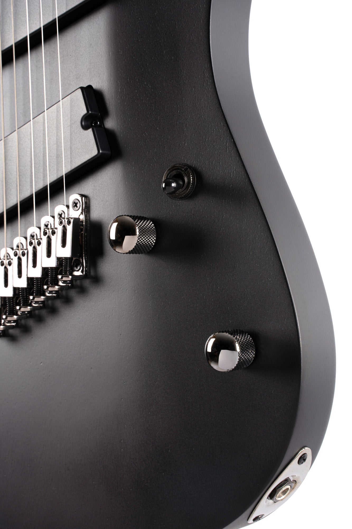 KX307MS, modèle 7 cordes, corps acajou, manche et touche érable torréfié, micros doubles passifs PowerBar, noir pores ouverts