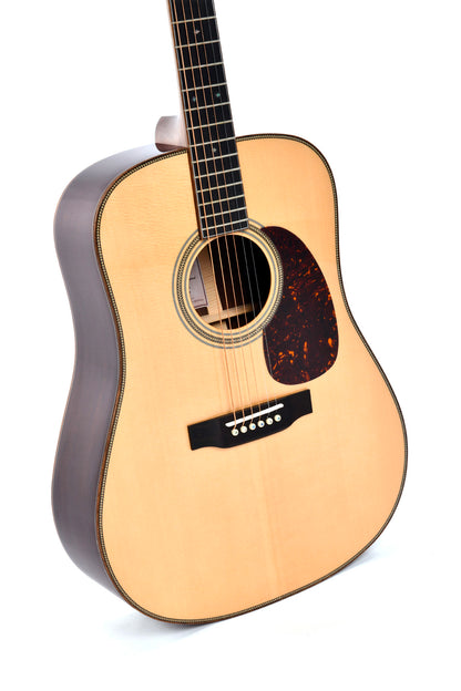 Modèle SDR-35HM, Dreadnought, table épicéa massif, f/e palissandre du madagascar massif, touche ébène, étui, naturel brillant