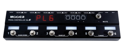 Pédalier de contrôle CONTROLLER L6, 6 switchs, programmable, 2 modes (Live/Play), 6 banques, 2 buffers, accordeur intégré, noir