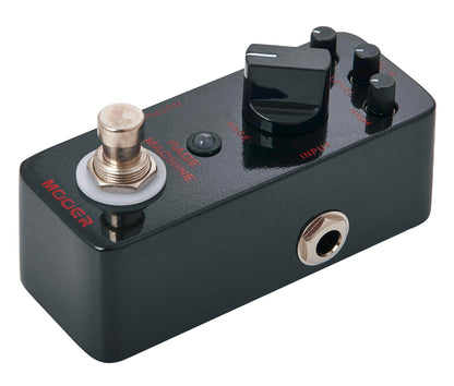 Pédale RAGE MACHINE, distorsion polyvalente style heavy metal, boîtier métal, true bypass, noir