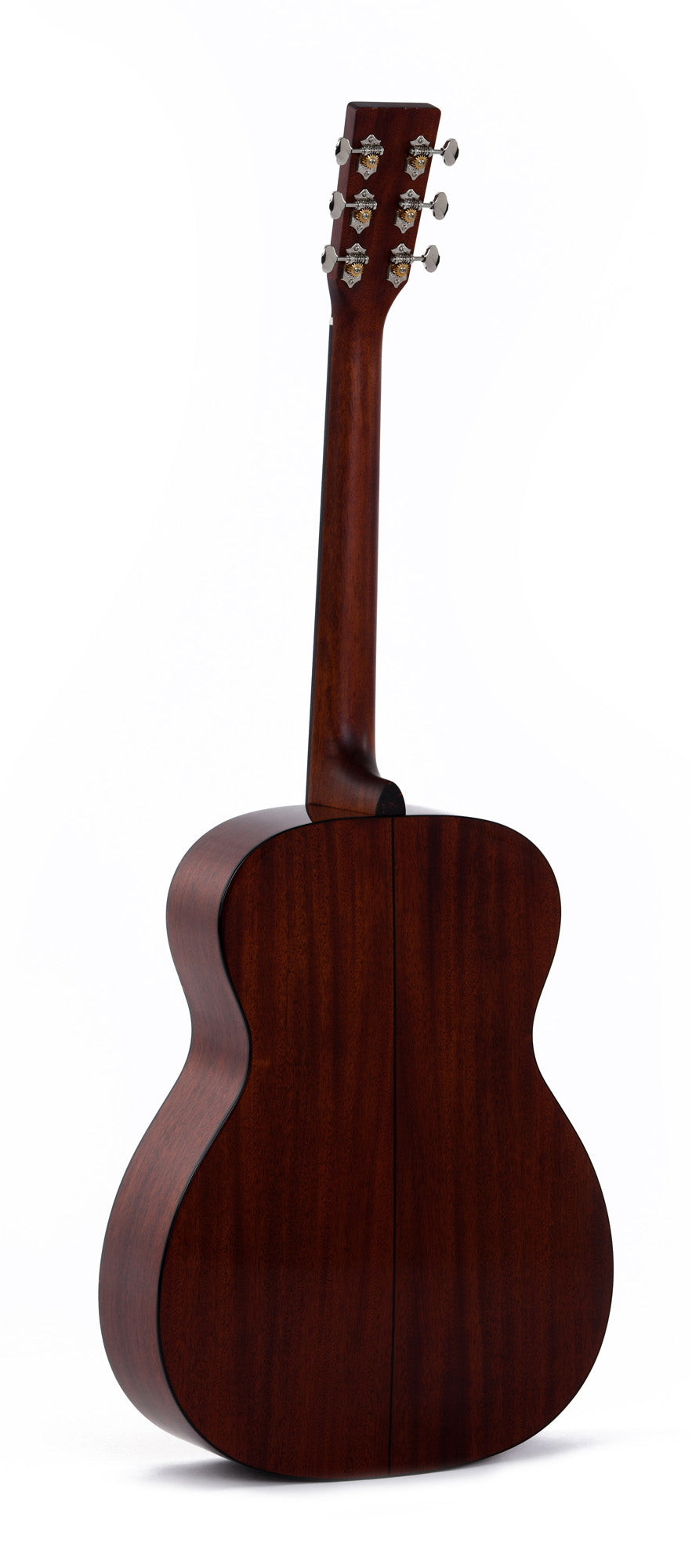 Modèle S000M-18L, Forme 000, table épicéa massif, f/e acajou massif, touche ébène, soft case, naturel brillant, gaucher